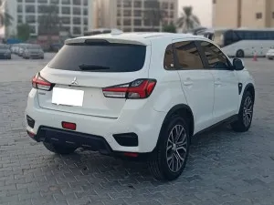 2022 ميتسوبيشي آي أس أكس LS