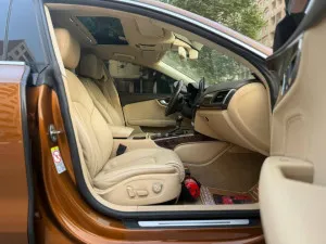 2014 اودي آي ٧ Prestige