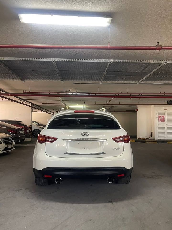 2014 Infiniti QX70
