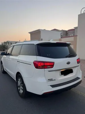 2019 كيا كارنفال LX
