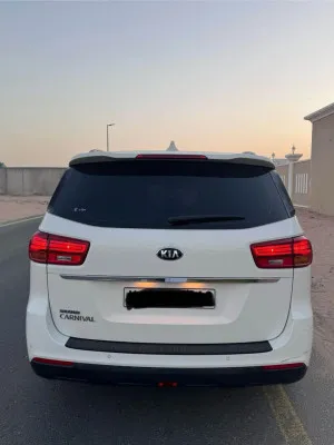 2019 كيا كارنفال LX