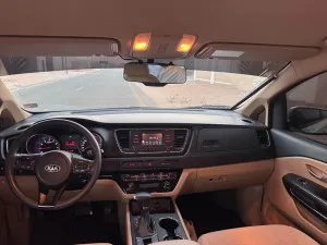 2019 كيا كارنفال LX