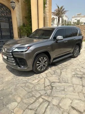 2025 لكزس ال اكس ٦٠٠ F-Sport