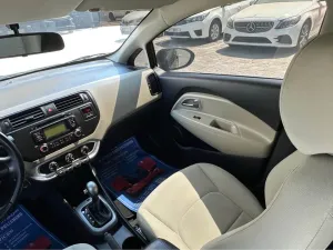 2014 كيا ريو S