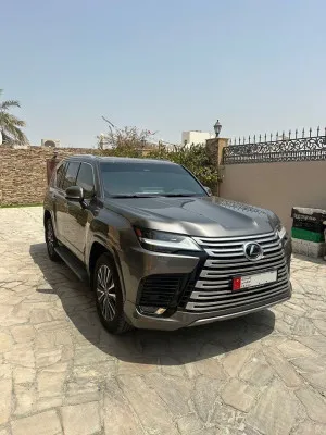 2025 لكزس ال اكس ٦٠٠ F-Sport