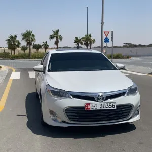 2014 تويوتا افالون S