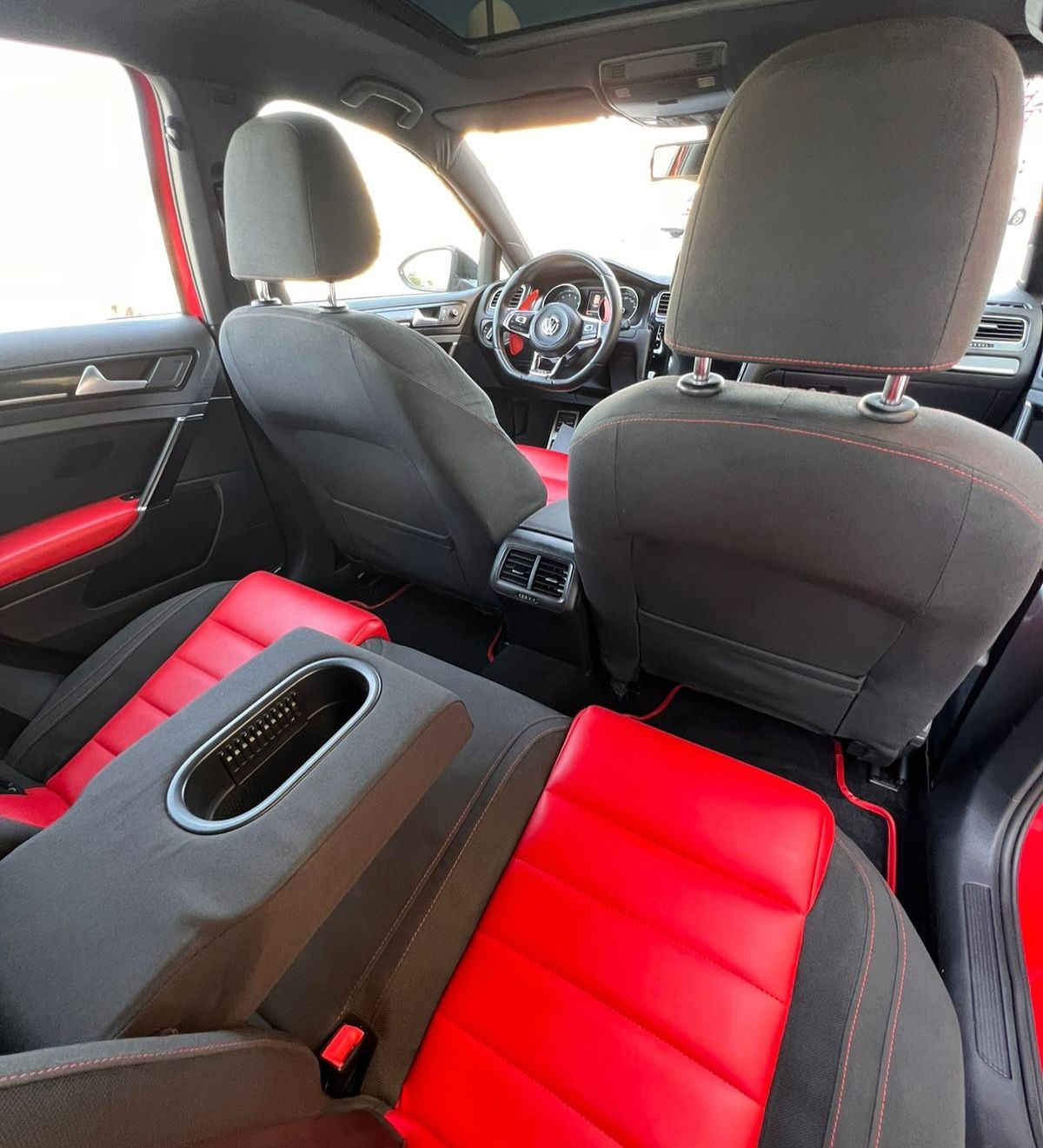 2015 فولجس فاجن جولف GTI