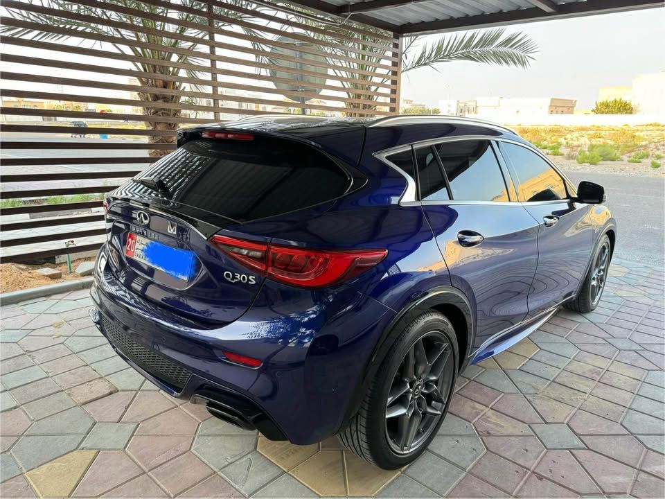 2018 Infiniti Q30 SE