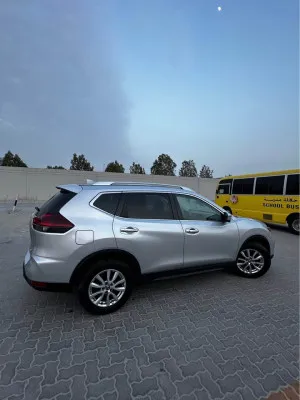 2018 نيسان روج SV
