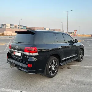 2021 Toyota Land Cruiser GR