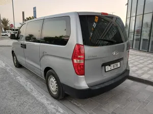 2012 هيونداي إتش١ Executive