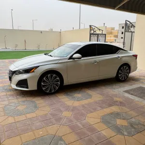 2023 Nissan Altima SL