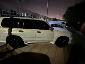 2000 لكزس أل أكس ٤٧٠