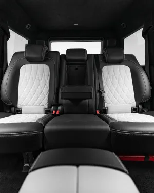 2025 مرسيدس-بنز الفئة - G G63 AMG