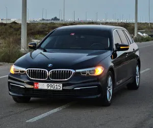 2020 BMW 5-Series 520i