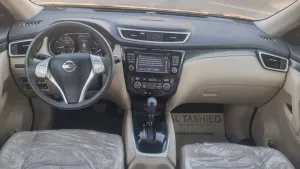 2016 نيسان روج SL