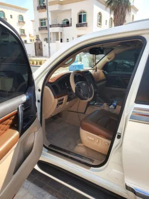 2013 Toyota Land Cruiser