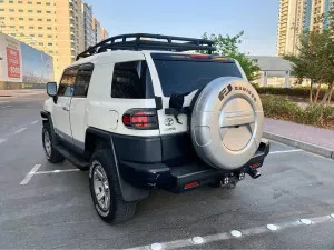 2021 تويوتا أف جي كروزر STD