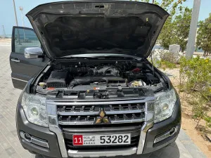 2019 Mitsubishi Pajero GLS