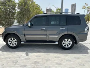 2019 Mitsubishi Pajero GLS