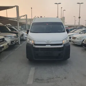 2022 Toyota Hiace Commuter High Roof