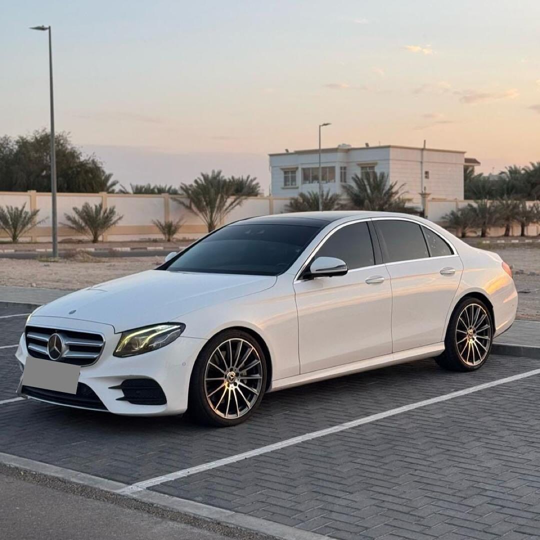 2017 مرسيدس-بنز الفئة - E E300