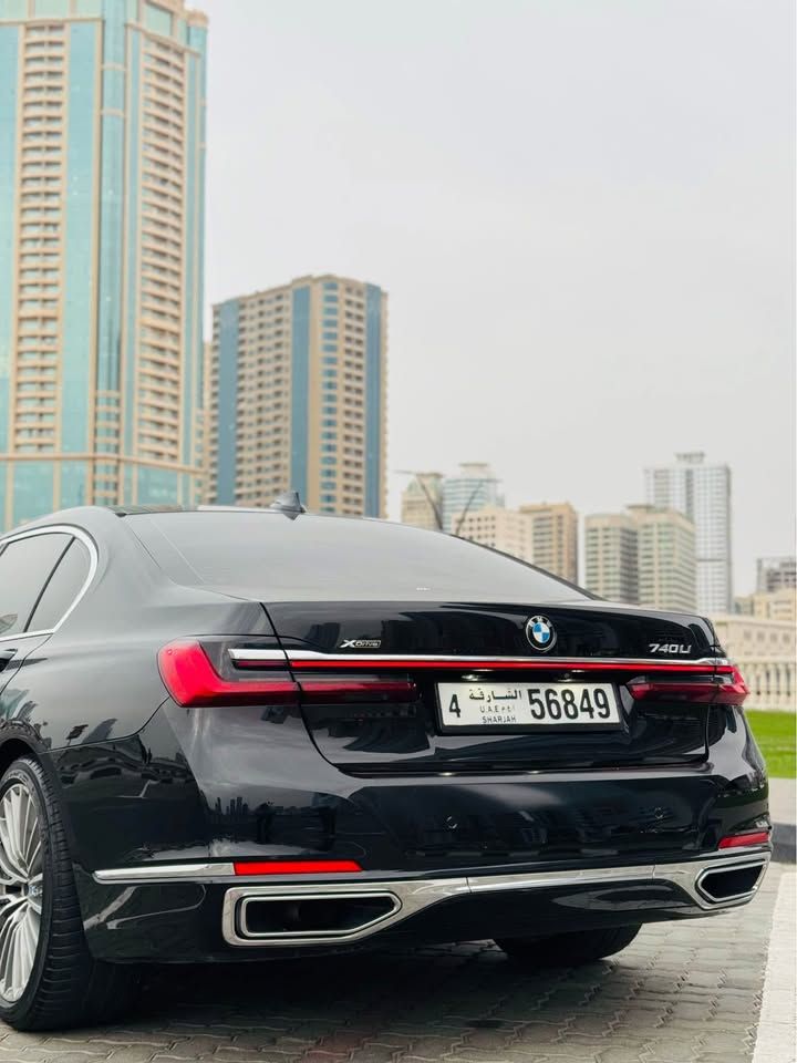 2022 بي أم دابليو الفئة - 7 740i