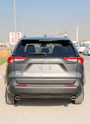 2020 تويوتا راف ٤ XLE