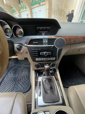 2014 مرسيدس-بنز آلفئة - C C250
