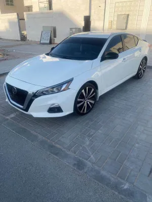 2020 Nissan Altima SR