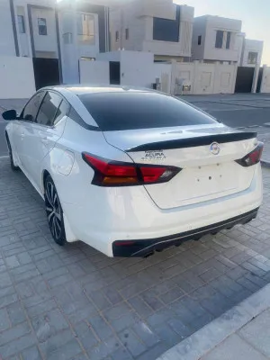 2020 Nissan Altima SR