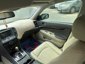 2012 Infiniti G25