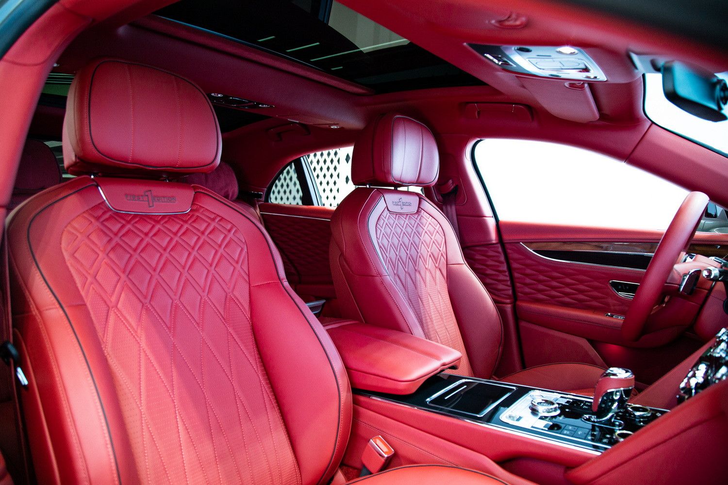 2021 بنتلي فلاينج سبير V8