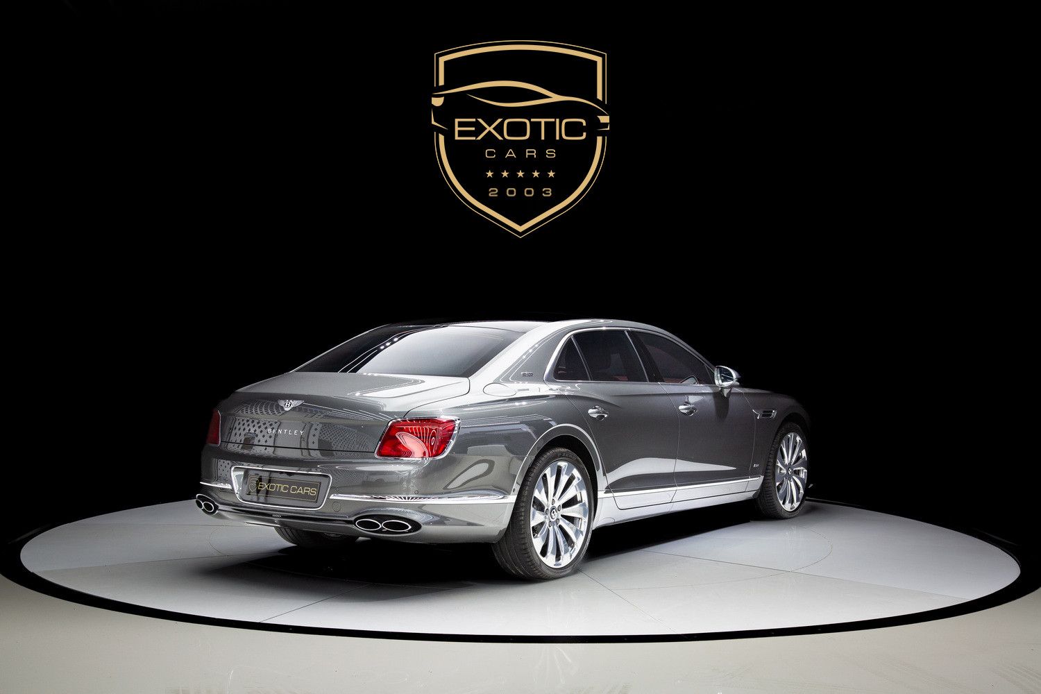 2021 بنتلي فلاينج سبير V8