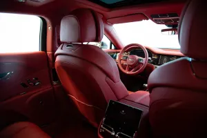 2021 بنتلي فلاينج سبير V8