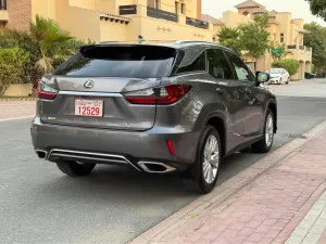 2019 لكزس ار اكس 350