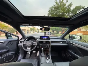 2019 لكزس ار اكس 350
