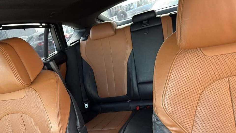 2015 BMW X6 M50i