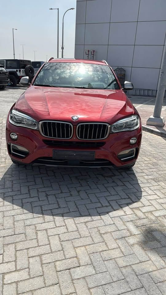 2015 BMW X6 M50i