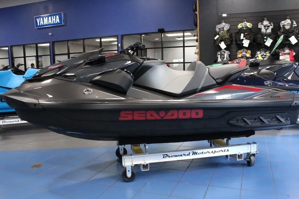 2026 Sea Doo GTR™-X 300 Tech, BRP Premium Audio, iBR thumbnail 5
