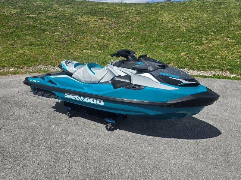 2026 Sea Doo GTX Limited 325 w/ Sound thumbnail 3
