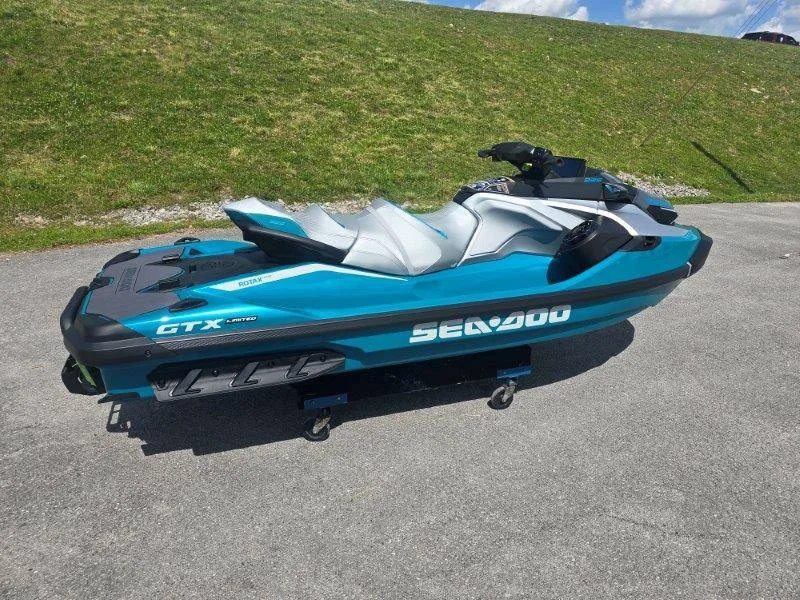 2026 Sea Doo GTX Limited 325 w/ Sound thumbnail 5