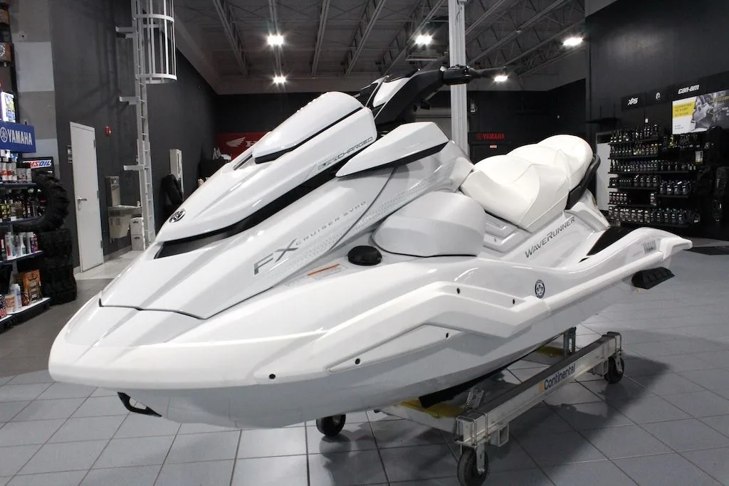 2026 Yamaha FX Cruiser SVHO® thumbnail 4