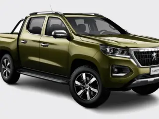 2024 Peugeot Landtrek in Dubai used car