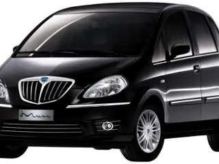 2006 Lancia Musa في Dubai سيارة مستعملة