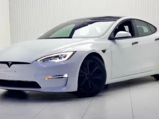 2022 Tesla Model S in Dubai used car