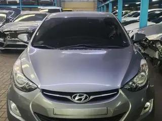 2013 Hyundai Avante in Abu Dhabi used car