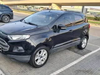 2015 Ford EcoSport في Dubai سيارة مستعملة