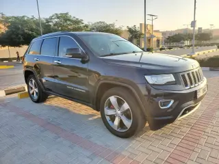 2015 Jeep Grand Cherokee في Ajman سيارة مستعملة