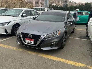 2019 Nissan Altima في Ajman سيارة مستعملة